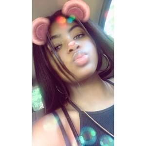 Meet your Posher, Janae